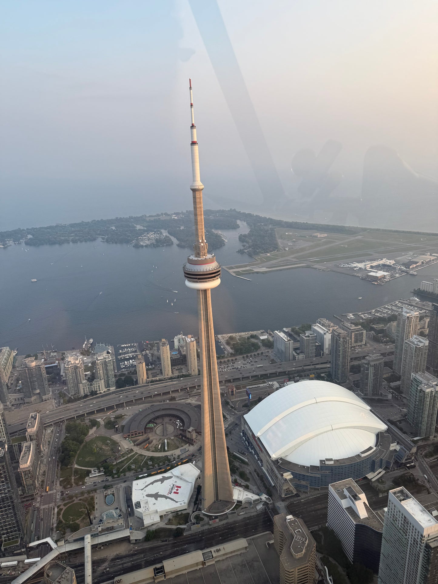 Toronto Tour - CN Tower, Downtown Fly Over